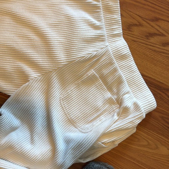 ALO Yoga White Track Pants - Picture 5 of 5